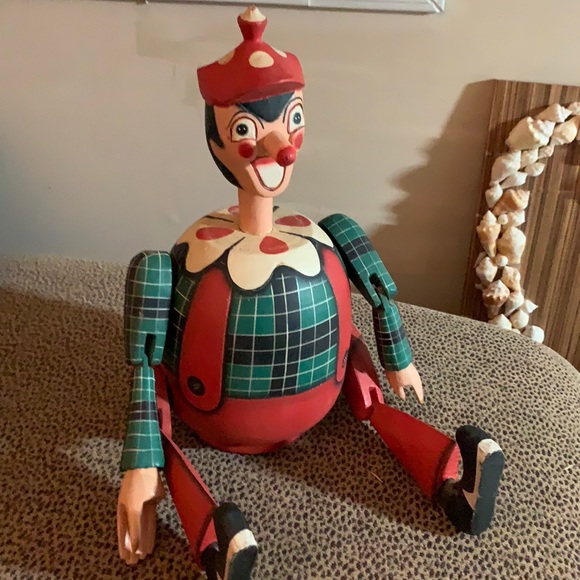 Wooden Shelf Sitter Figure - Picture 1 of 8